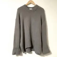 ギャルリーヴィー　ファインウール クルーネックニット　グレー系　Mサイズ　大きめ