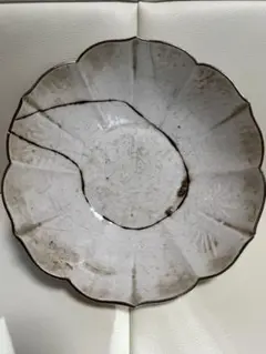 瀬戸本業窯 菊紋皿 3枚セット 陶器 お皿 欠けや汚れあり 水野半次郎 名工】瀬戸本業窯 水野半次郎 黄瀬戸 刻紋皿（菊皿）約24cm あかり民芸