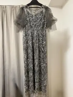 新品グリーン atlo ロング&袖ありフォーマルニュアンスフラワー