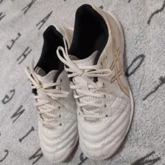 asics フットサルシューズ ホワイト ゴールドのサムネイル