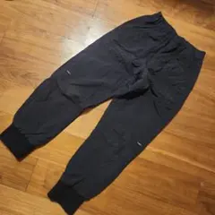 UNIQLO 黒 長ズボン Lサイズ