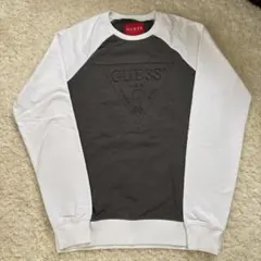 GUESS グレー ホワイト ラグランスリーブ トレーナー S