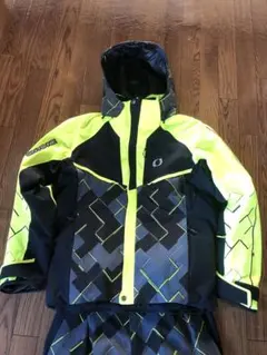 オンヨネ　スキーウェア上下セット 黒/蛍光イエロー