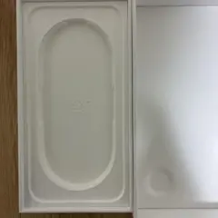 Apple iPhone 16e 空箱