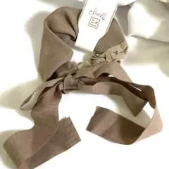 シュシュ　ヘアアクセサリー　ヘアゴム　ヘアアレンジ　新品　リボン