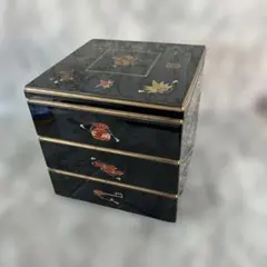 昭和レトロ　黒色3段重箱 金色装飾　縁担ぎ　重箱　　　集まり