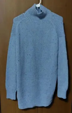 UNIQLO ライトブルー タートルネックセーター