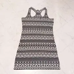 AZUL by moussy モノトーンカラー 幾何学 タンクトップ Mサイズのサムネイル
