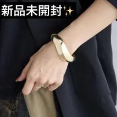 新品✨ ビアズリーBEARDSLEY ニュアンスバングル《LIVETART》✨のサムネイル
