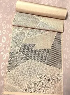 ぷ*す様 ［麻名古屋帯反物未仕立て ］幾何学模様 名古屋帯 ベージュと黒 ぷ*す様 ［麻名古屋帯反物未仕立て ］幾何学模様 名古屋帯 ベージュと