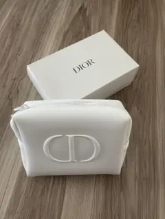 Dior ディオールノベルティ　ホワイトポーチ　訳あり