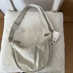 新品未使用品×UNIQLO×ベージュ ×ショルダーバッグ ×サコッシュ