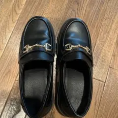 gu ボリュームソールビットローファー