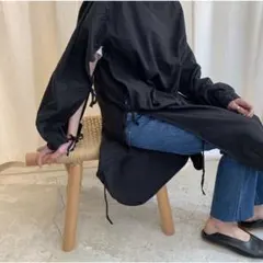 preloved サージカルブラウス　ブラックのサムネイル