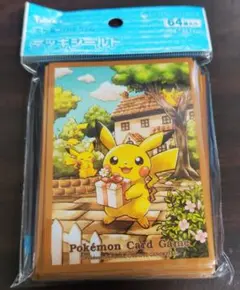 新品未使用　ポケカ　デッキシールド　ピカチュウの贈り物　スリーブ　ポケモンカード