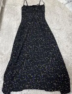 カラフル水玉のワンピース