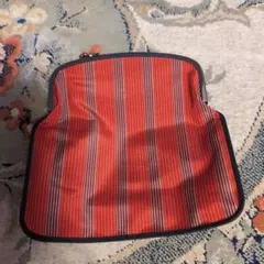 赤と黒のストライプ 和装用バッグ がま口の大型小物入れ