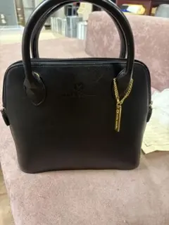 Item thumbnail for item d4522bee-e5e1-43f0-9232-b725a3f1cae2