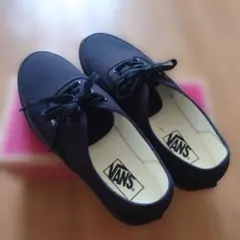 VANS バンズ オーセンティック ブラック 27.0のサムネイル