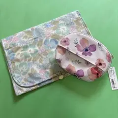 携帯用化粧ポーチ＆トラベル小分けポーチ　計2点　未使用品
