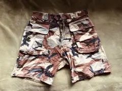 DSQUARED2(ディースクエアード) グリーン カモフラ ショートパンツ