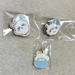 ちいかわ　モモンガ　メタルチャームコレクション、ピンズコレクション　３点セット