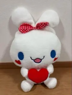 シナモンロール　lovely cherry ぬいぐるみ