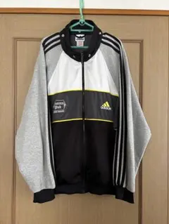 adidas 90s トラックジャケット パフォーマンスロゴ ヴィンテージのサムネイル