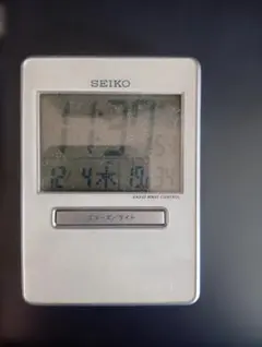 SEIKO SQ699W 電波時計 ホワイト