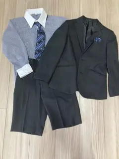 ⭐︎みったん様専用⭐︎フォーマルスーツ 120cm 黒 ネクタイ付き