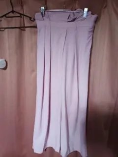 ADAM ET ROPEアダム・エ・ロペ　薄いピンクのワイドパンツ