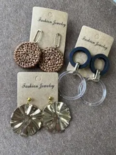 ハンドメイド大ぶりピアス