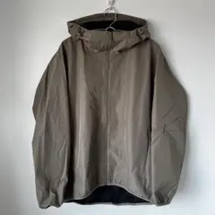 美品 GU ウィンドプルーフシェルパーカ カーキ L 防風撥水 アウトドア　梅雨