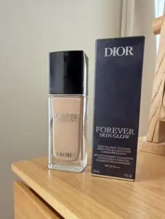 Dior フォーエバースキングロウ 1CR Forever Skin Glow