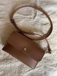 ブラウン フラップ式ショルダーバッグ