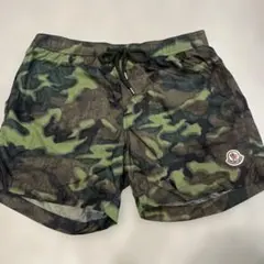 【MONCLER】 美品 トリコロールライン 迷彩柄 ショートパンツ 水陸両用 MONCLER スイムショーツ トリコロール柄 サイズS - メルカリ