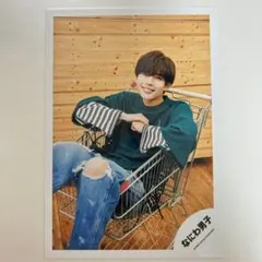 16 長尾謙杜　公式写真