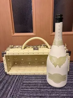 空瓶・空箱】エンジェルシャンパン ハロウィン パープル レザー 鍵付き