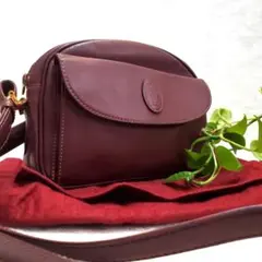 美品 カルティエ マストライン ショルダーバッグ ゴールド金具 レザー ボルドー