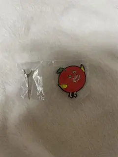 パンどろぼう　ガチャガチャ　カプセルヘアクリップ　りんごかめん