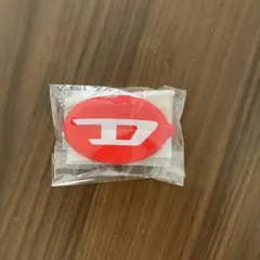 赤色ロゴ入りコインケース