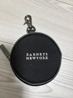 BARNEYS NEW YORK ブラック円形ケース