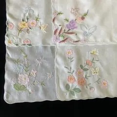 ハンドメイド模様違いの4枚組ハンカチ