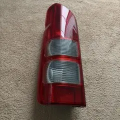 ハイエース　純正テールライト　左