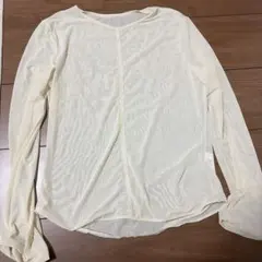 UNIQLO シアークルーネック