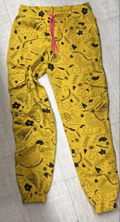 ZUMBA WEAR ヒョウ柄カーゴパンツ - メルカリ