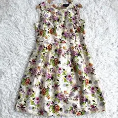 美品✨TALBOTS 大きめ 花柄 フレアワンピース 10 L相当 膝下丈のサムネイル
