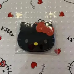 ハローキティフェイス缶バッチ　ブラックのサムネイル