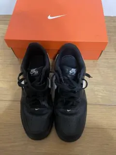 NIKE AIR FORCE 1 ブラックホワイト28センチ即購入OK早い者勝ち