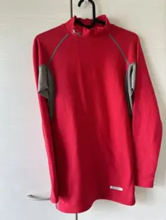 Under Armour アンダーシャツ SM METAL 赤　裏起毛　長袖